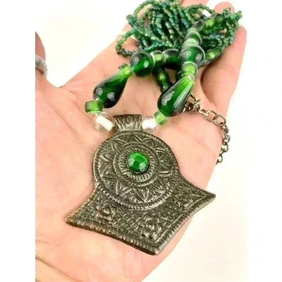 VTG Green Clear Glass Beaded Necklace Bronze Metal Pendant 15" Retro Boho - Picture 1 of 15